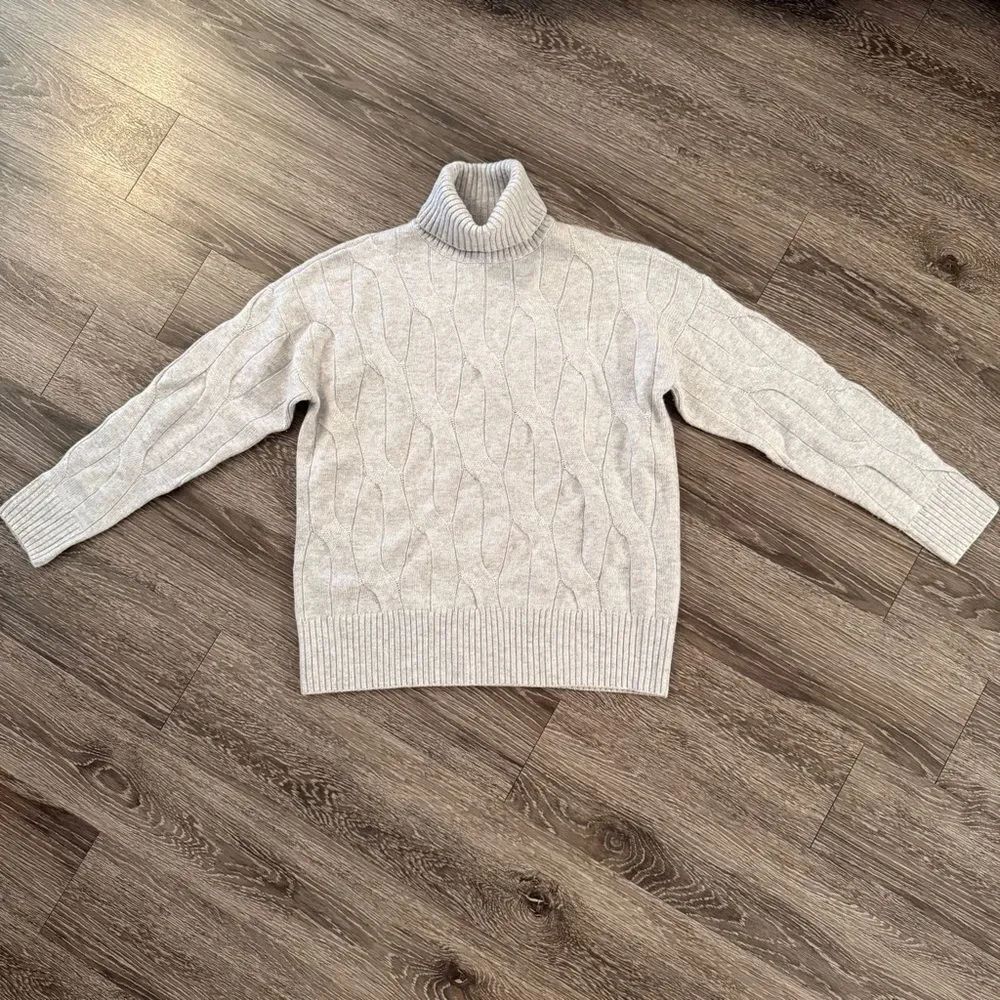 J McLaughlin Wool Cashmere Turtleneck Sweater